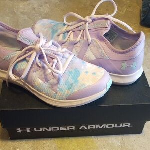 NWT. Under Armour Pastel Purple Athletic Shoes Youth Size 4